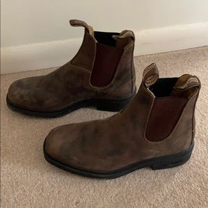 Blundstone (women’s 8.5)